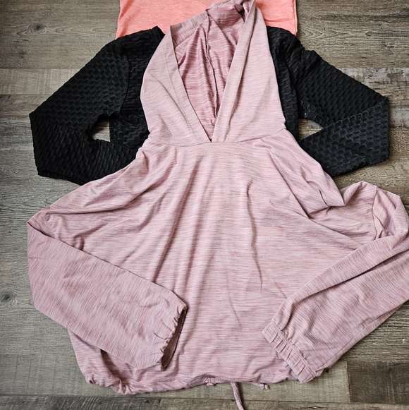 3 Born Primitive Crop Tops - Picture 2 of 11